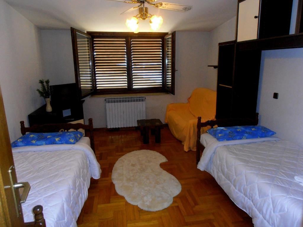 Villa Corona Donji Okrug  Δωμάτιο φωτογραφία
