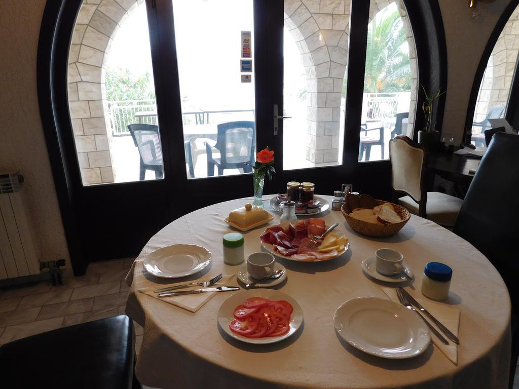 Villa Corona Donji Okrug  Εξωτερικό φωτογραφία