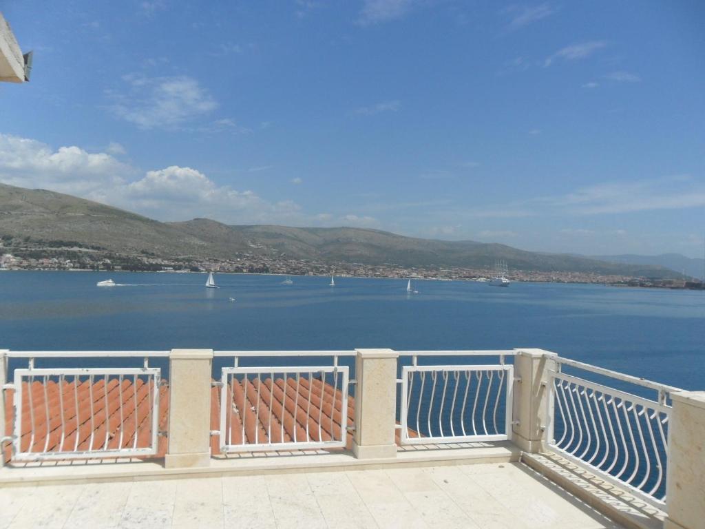 Villa Corona Donji Okrug  Εξωτερικό φωτογραφία